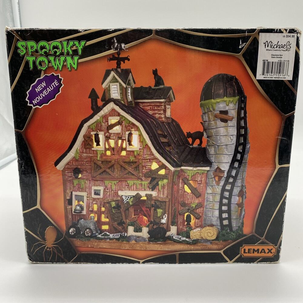 2015 Lemax Halloween Village Spooky Town Dilapidated Barn # 55916